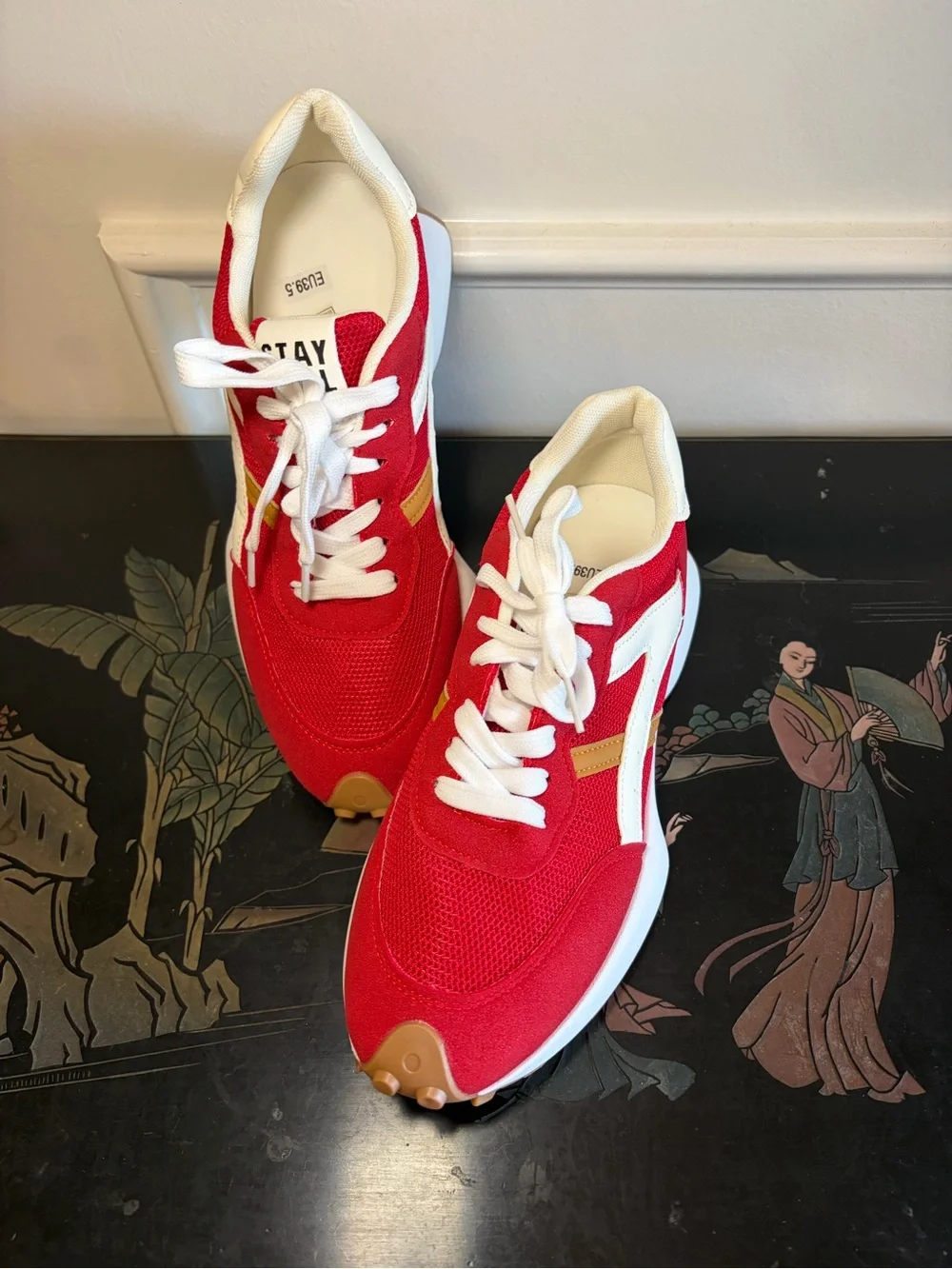 Red Athletic Tennis Sneakers — Lightweight Court Shoes